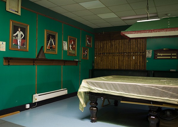 http://www.alishia.apistos.com:443/files/gimgs/th-33_fairfield working mens club - pool room.jpg